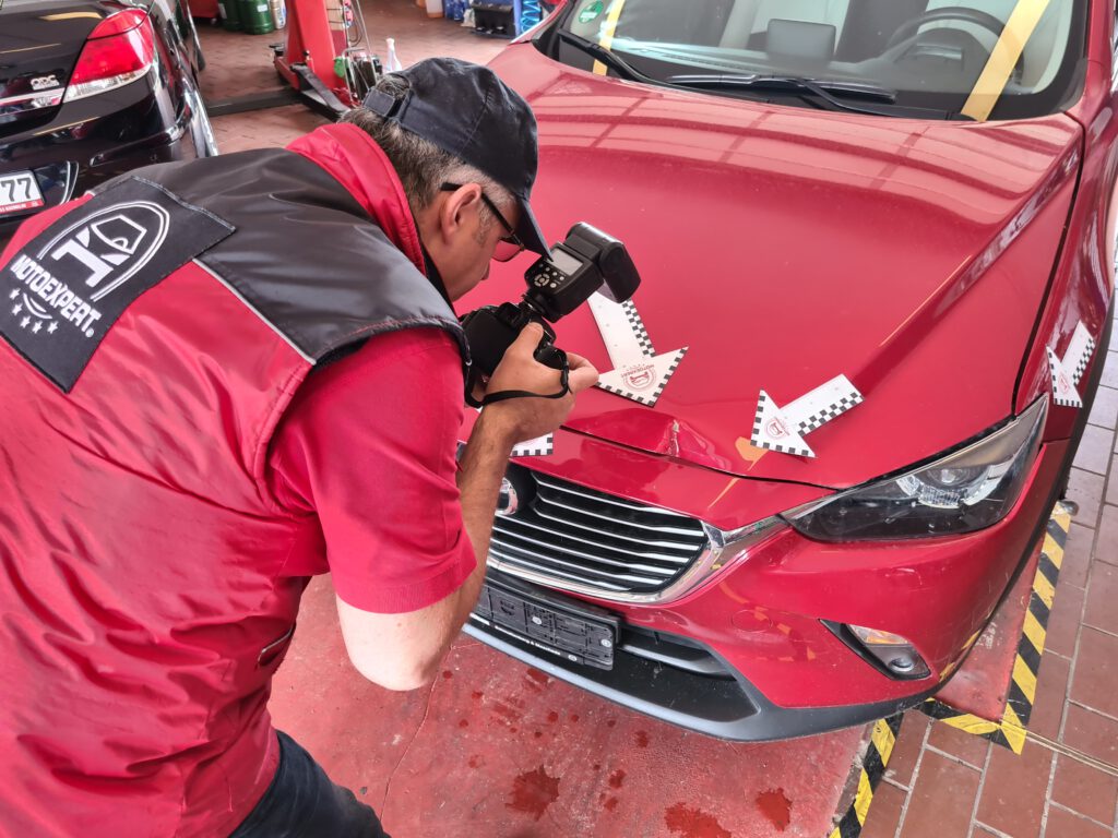 KFZ-Gutachter Unfallgutachter Italien